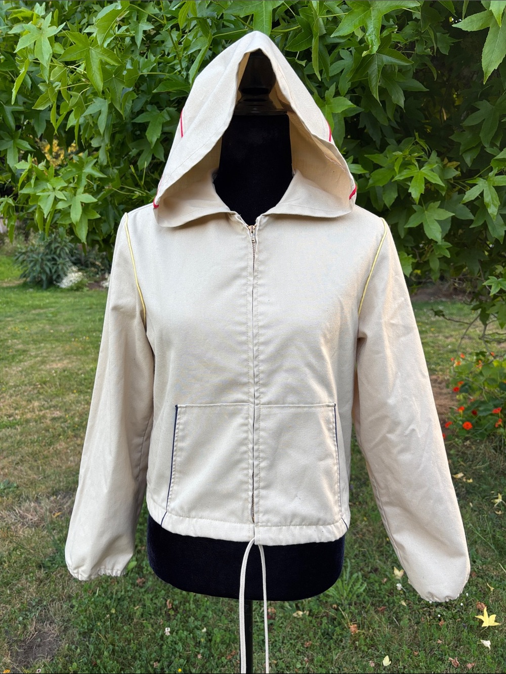 Vintage Wrangler Cream Hooded Jacket with Contrast Trim